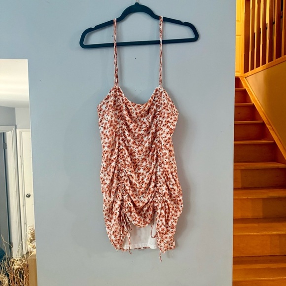 Garage Dresses & Skirts - 🌻Garage Ditzy Floral Mini Sun Dress - Orange and White